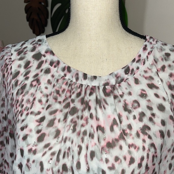 Talbots Pink Snow Leopard Popover Blouse Sz. S - Picture 11 of 15